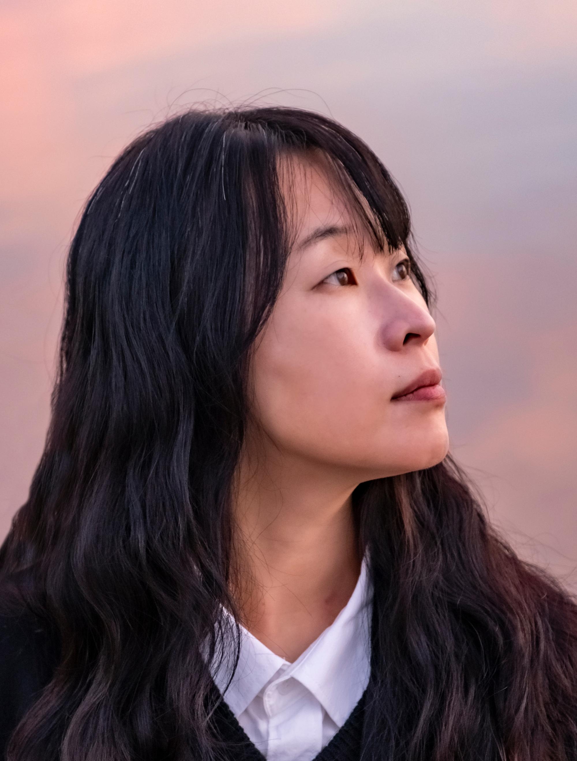 Choi Jin-Young 작가 사진