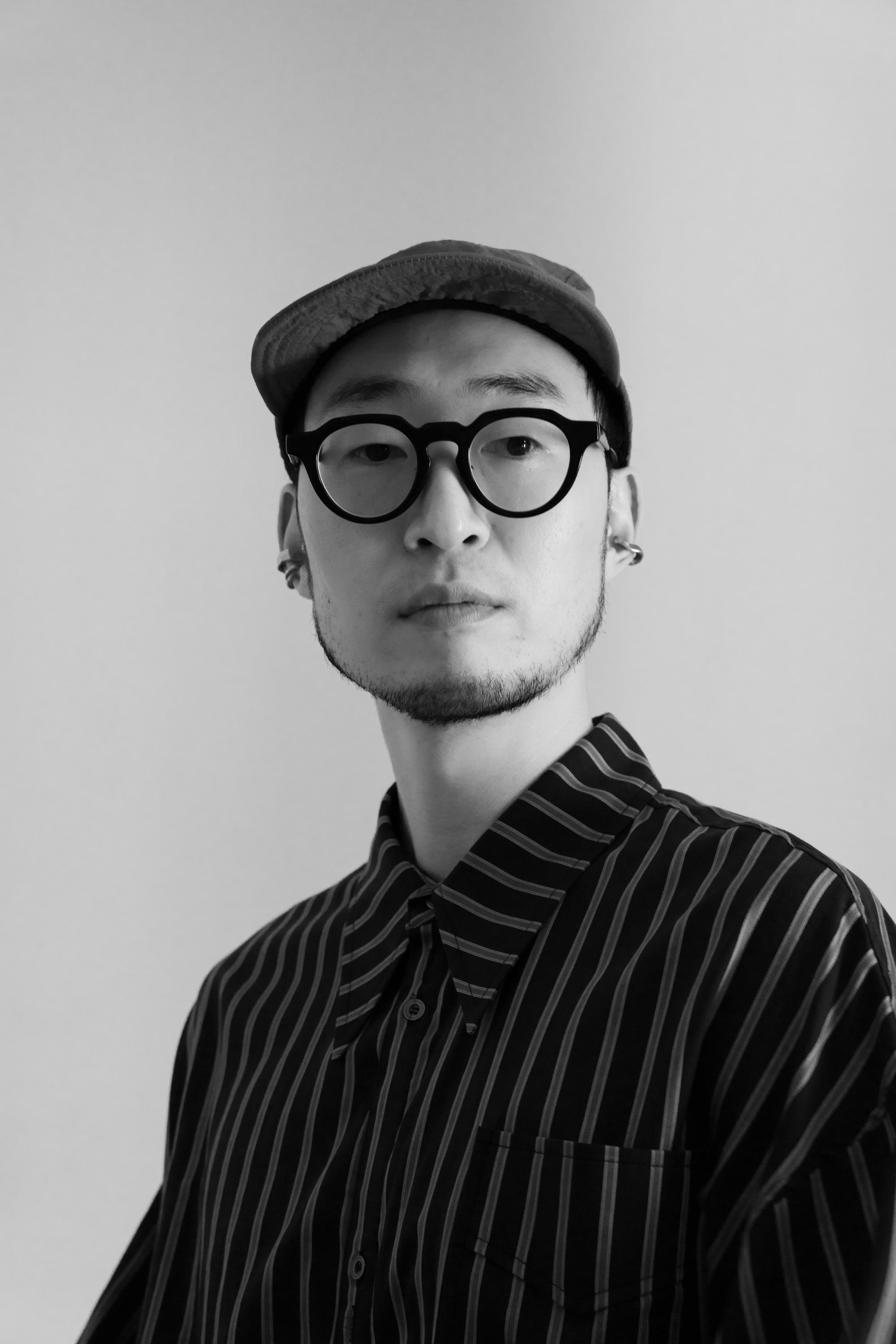 Hwon Lee 작가 사진